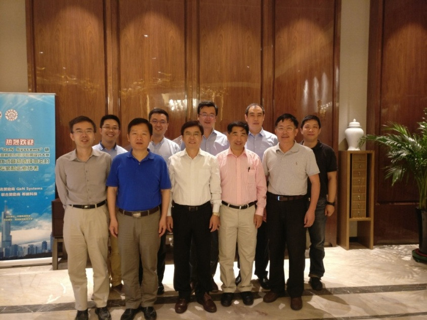评审会现场合影_副本.jpg